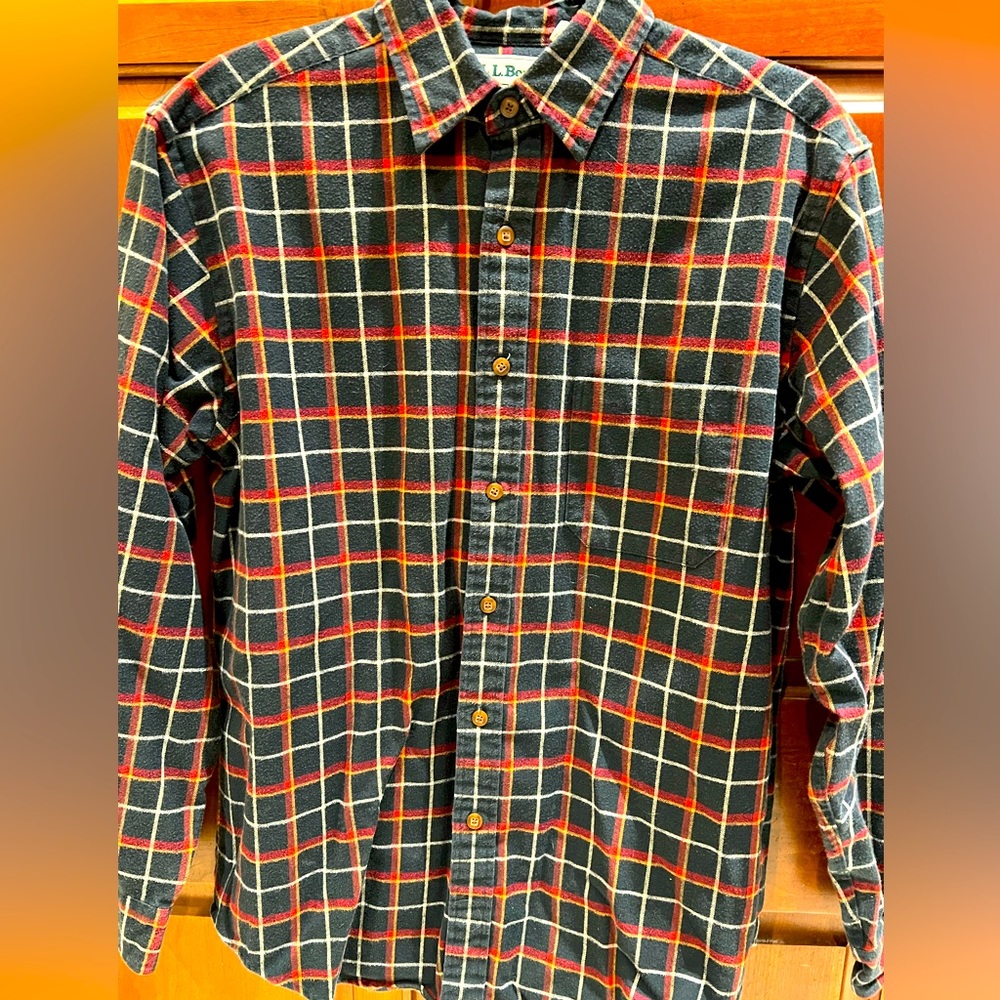 L.L. Bean Men’s Plaid Flannel Shirt Medium Dark Blue